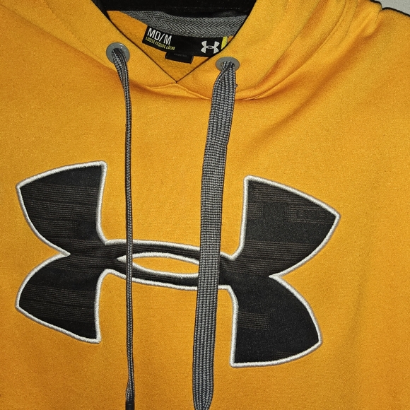 UnderArmour Hoodie - Picture 2 of 3